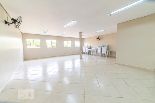Área comum - salão de festas de apartamento para alugar com 2 quartos, 52m² em Jardim Márcia, Campinas