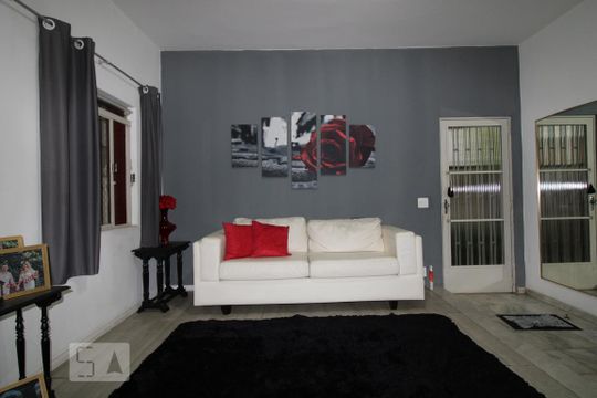 Casa à venda com 4 quartos, 210m² em Jardim Prainha, São Paulo