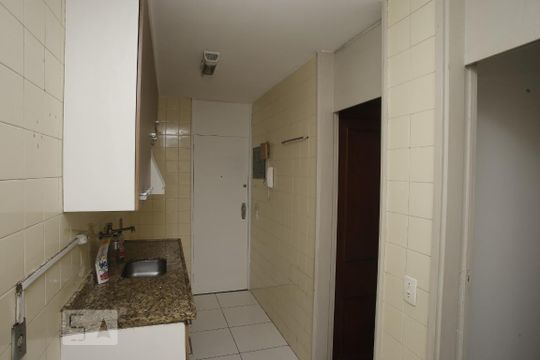 Cozinha e Área de Serviço de apartamento à venda com 3 quartos, 90m² em Tijuca, Rio de Janeiro