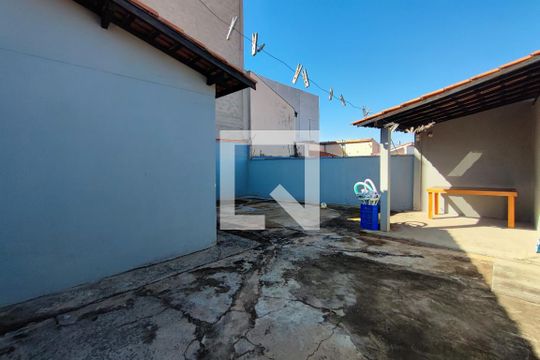 Quintal de casa à venda com 3 quartos, 250m² em Parque Via Norte, Campinas