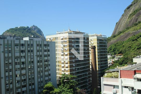 Vista de apartamento à venda com 2 quartos, 73m² em Botafogo, Rio de Janeiro