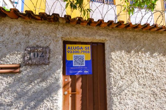 Fachada de casa à venda com 3 quartos, 180m² em Minas Brasil, Belo Horizonte