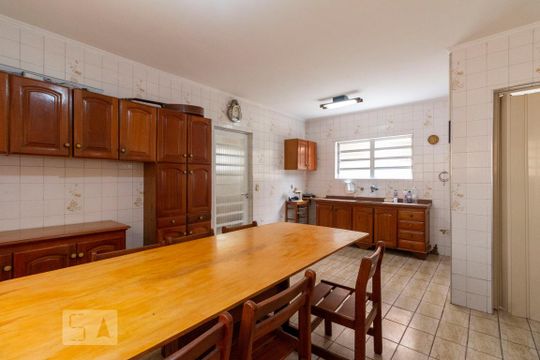 Sala de Jantar/Cozinha de casa para alugar com 3 quartos, 180m² em Jardim Itapemirim, São Paulo