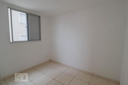 Dormitório 1 de apartamento à venda com 2 quartos, 44m² em Vila Bremen, Guarulhos