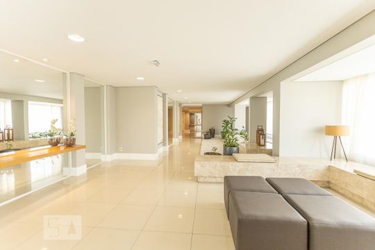 Hall de Entrada de apartamento para alugar com 2 quartos, 65m² em Vila Anglo Brasileira, São Paulo
