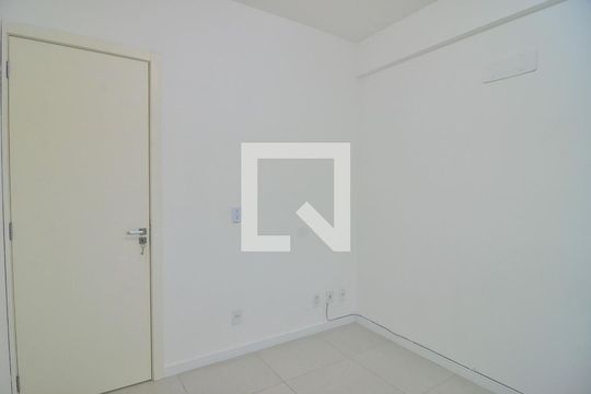 Quarto 1 de apartamento para alugar com 2 quartos, 75m² em Niterói, Canoas
