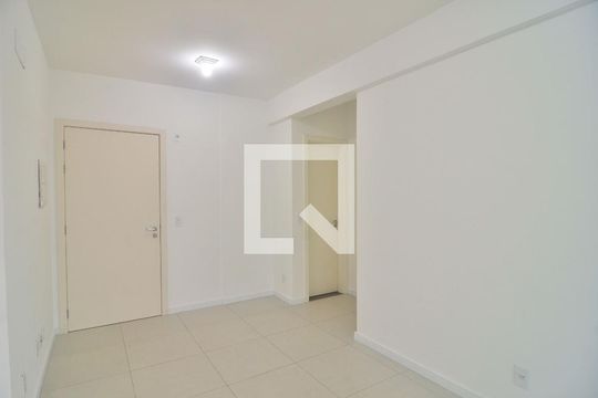 Sala de apartamento para alugar com 2 quartos, 75m² em Niterói, Canoas