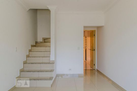 Sala de casa à venda com 2 quartos, 96m² em Vila Catupia, São Paulo
