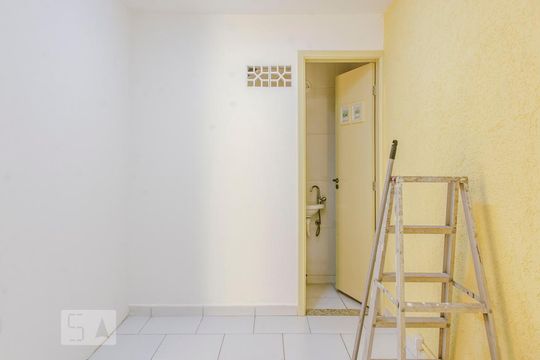 Quarto de serviço de casa à venda com 2 quartos, 96m² em Vila Catupia, São Paulo