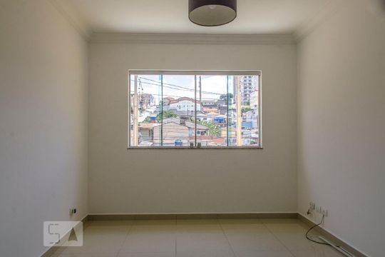 Casa à venda com 2 quartos, 96m² em Vila Catupia, São Paulo