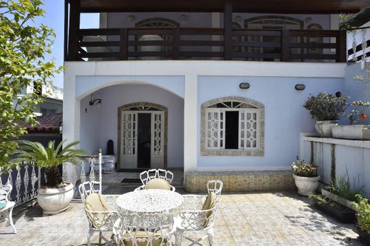 Frente  de casa à venda com 4 quartos, 500m² em Tanque, Rio de Janeiro