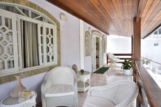 Varanda de casa à venda com 4 quartos, 500m² em Tanque, Rio de Janeiro