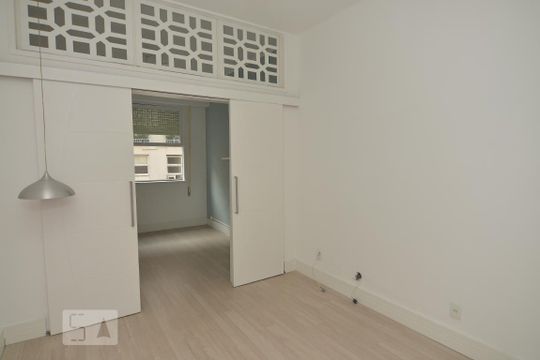 Apartamento para alugar com 1 quarto, 40m² em Copacabana, Rio de Janeiro
