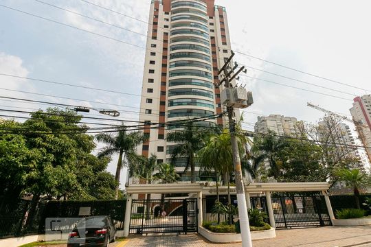 Fachada de apartamento à venda com 3 quartos, 189m² em Vila Regente Feijó, São Paulo