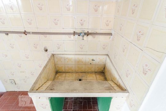 Lavanderia de casa para alugar com 1 quarto, 50m² em Vila Guarani (z Sul), São Paulo