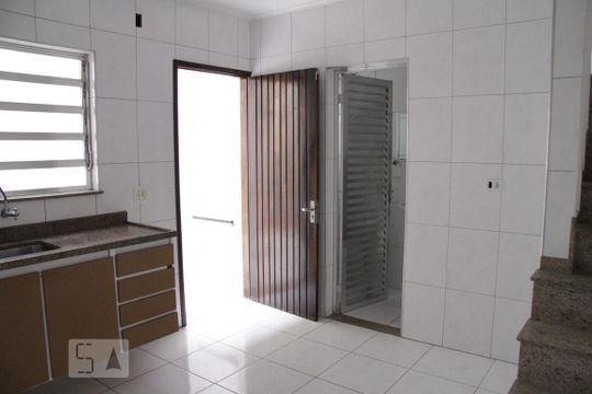 Cozinha Edicula de casa à venda com 3 quartos, 250m² em Vila Antonieta, São Paulo