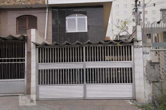 Fachada de casa à venda com 3 quartos, 250m² em Vila Antonieta, São Paulo