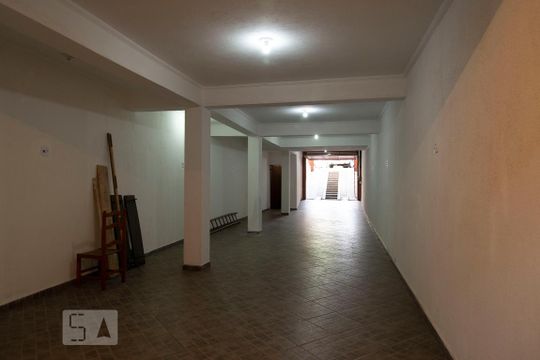 Garagem de casa à venda com 4 quartos, 300m² em Jardim Cotiana, São Paulo
