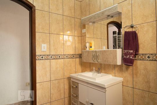 Lavabo de casa à venda com 4 quartos, 300m² em Jardim Cotiana, São Paulo