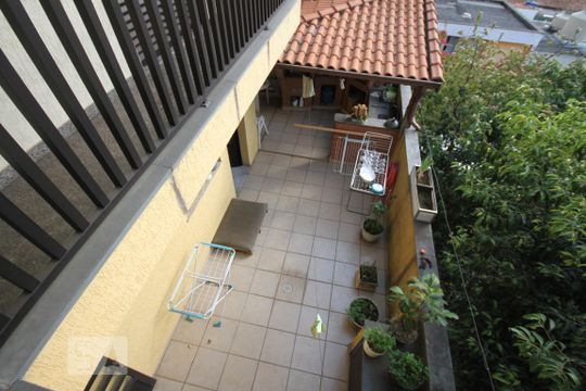 Quintal de casa à venda com 4 quartos, 435m² em Jardim Santa Emília, São Paulo