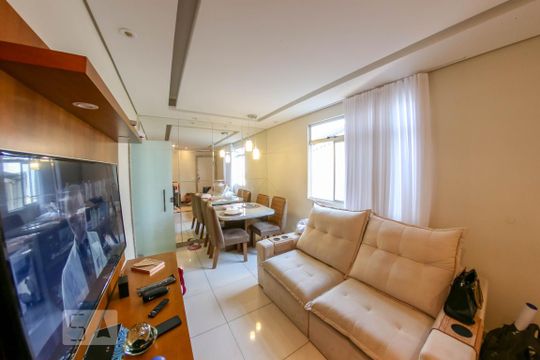 Apartamento para alugar com 2 quartos, 60m² em Padre Eustáquio, Belo Horizonte