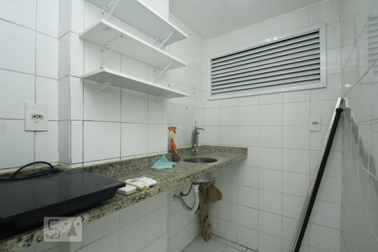 Cozinha de apartamento para alugar com 1 quarto, 48m² em Centro, Rio de Janeiro