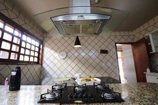 Cozinha de casa para alugar com 4 quartos, 420m² em Setor Sul, Goiânia
