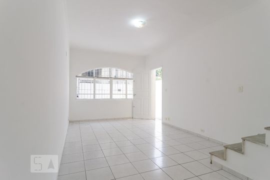 Casa para alugar com 3 quartos, 135m² em Jardim Oriental, São Paulo