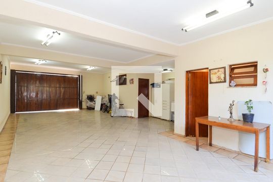 Garagem de casa à venda com 4 quartos, 200m² em Vila Moreira, Guarulhos