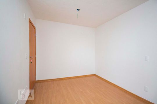 Sala  de apartamento à venda com 2 quartos, 47m² em Protásio Alves, Porto Alegre