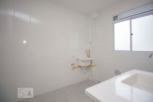 Cozinha  de apartamento à venda com 2 quartos, 47m² em Protásio Alves, Porto Alegre