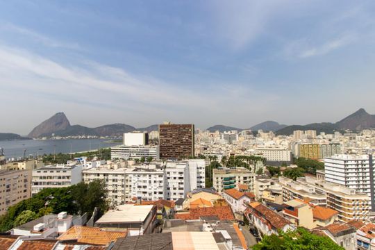 Vista de apartamento à venda com 2 quartos, 250m² em Glória, Rio de Janeiro