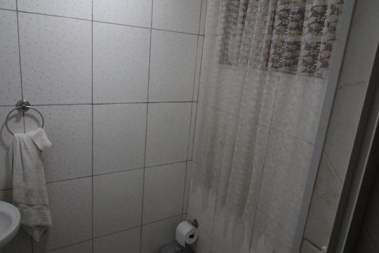 Banheiro 1 de casa à venda com 3 quartos, 300m² em Vila Regente Feijó, São Paulo