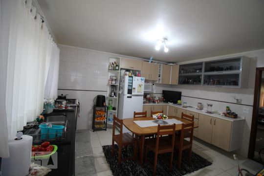 Cozinha de casa à venda com 3 quartos, 300m² em Vila Regente Feijó, São Paulo
