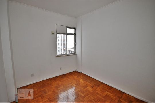 Quarto 1 de apartamento à venda com 3 quartos, 120m² em Laranjeiras, Rio de Janeiro