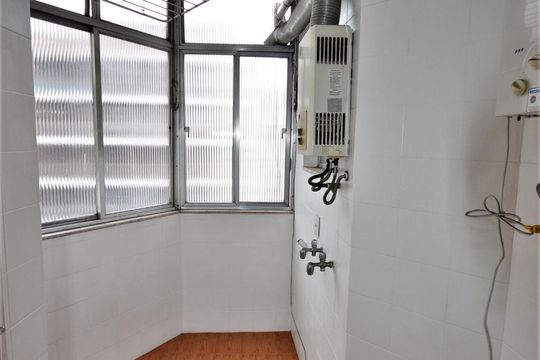 Área de Serviço de apartamento à venda com 3 quartos, 120m² em Laranjeiras, Rio de Janeiro