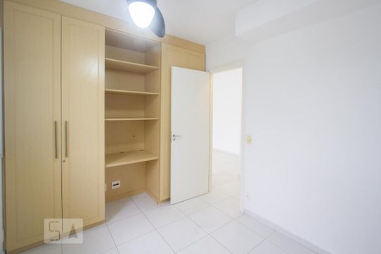 Quarto de apartamento para alugar com 2 quartos, 71m² em Vila Cruzeiro, São Paulo