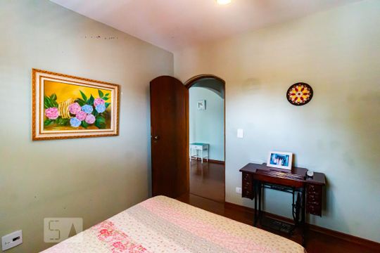 Quarto 2 de casa à venda com 4 quartos, 287m² em Vila Granada, São Paulo
