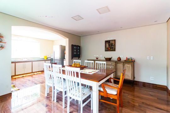 Cozinha de casa à venda com 4 quartos, 287m² em Vila Granada, São Paulo