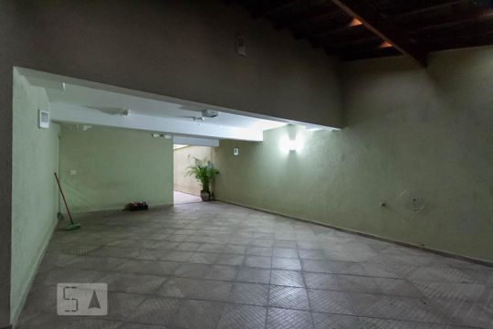 Garagem de casa para alugar com 4 quartos, 300m² em Jardim do Mar, São Bernardo do Campo