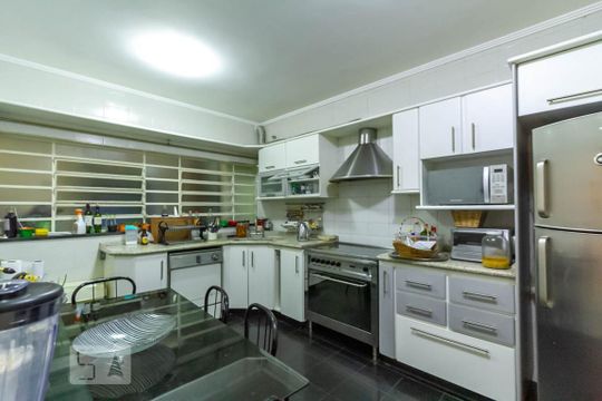 Cozinha de casa para alugar com 4 quartos, 300m² em Jardim do Mar, São Bernardo do Campo