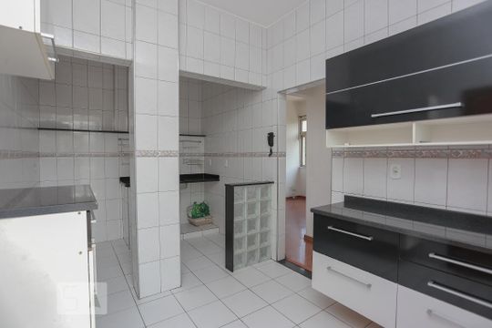 Cozinha de apartamento à venda com 2 quartos, 66m² em São Francisco Xavier, Rio de Janeiro