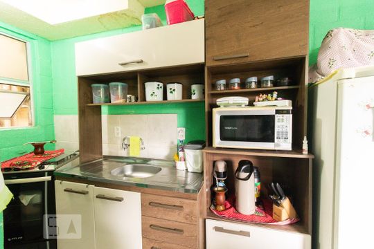 Cozinha e Área de Serviço de apartamento para alugar com 2 quartos, 32m² em Olaria, Canoas