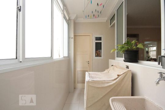 Área de Serviço de apartamento à venda com 3 quartos, 240m² em Santa Cecília, São Paulo