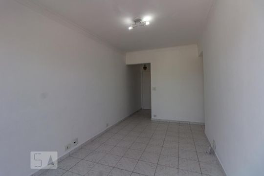 Sala de kitnet/studio para alugar com 3 quartos, 80m² em Alto do Pari, São Paulo