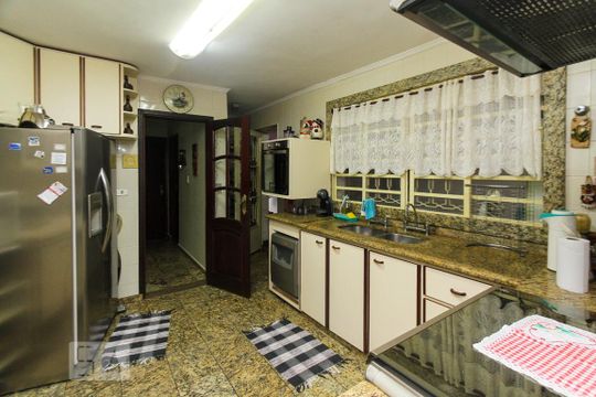 Cozinha de casa para alugar com 4 quartos, 358m² em Vila Lúcia, São Paulo