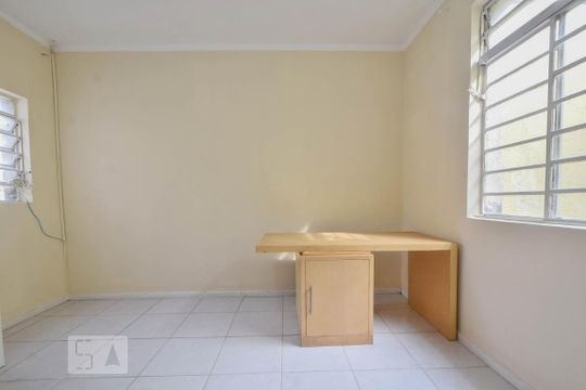 Sala / Dormitório  de apartamento para alugar com 1 quarto, 18m² em Santo Amaro, São Paulo