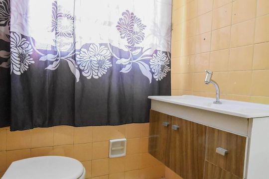 Banheiro de apartamento para alugar com 1 quarto, 18m² em Santo Amaro, São Paulo