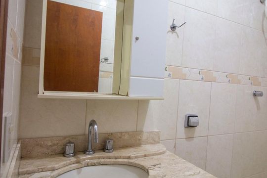 Banheiro 1 de casa à venda com 3 quartos, 208m² em Vila Tupi, Várzea Paulista