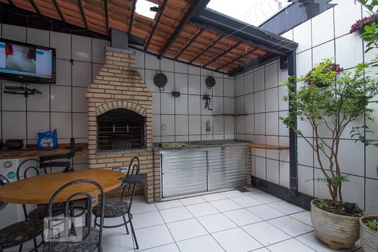 varanda de casa à venda com 3 quartos, 130m² em Bom Retiro, São Paulo